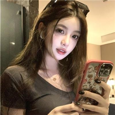 圣女不祈祷海报